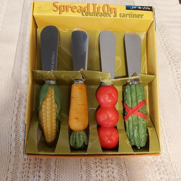 4 PC set of decorative spreaders - Picture 3 of 4